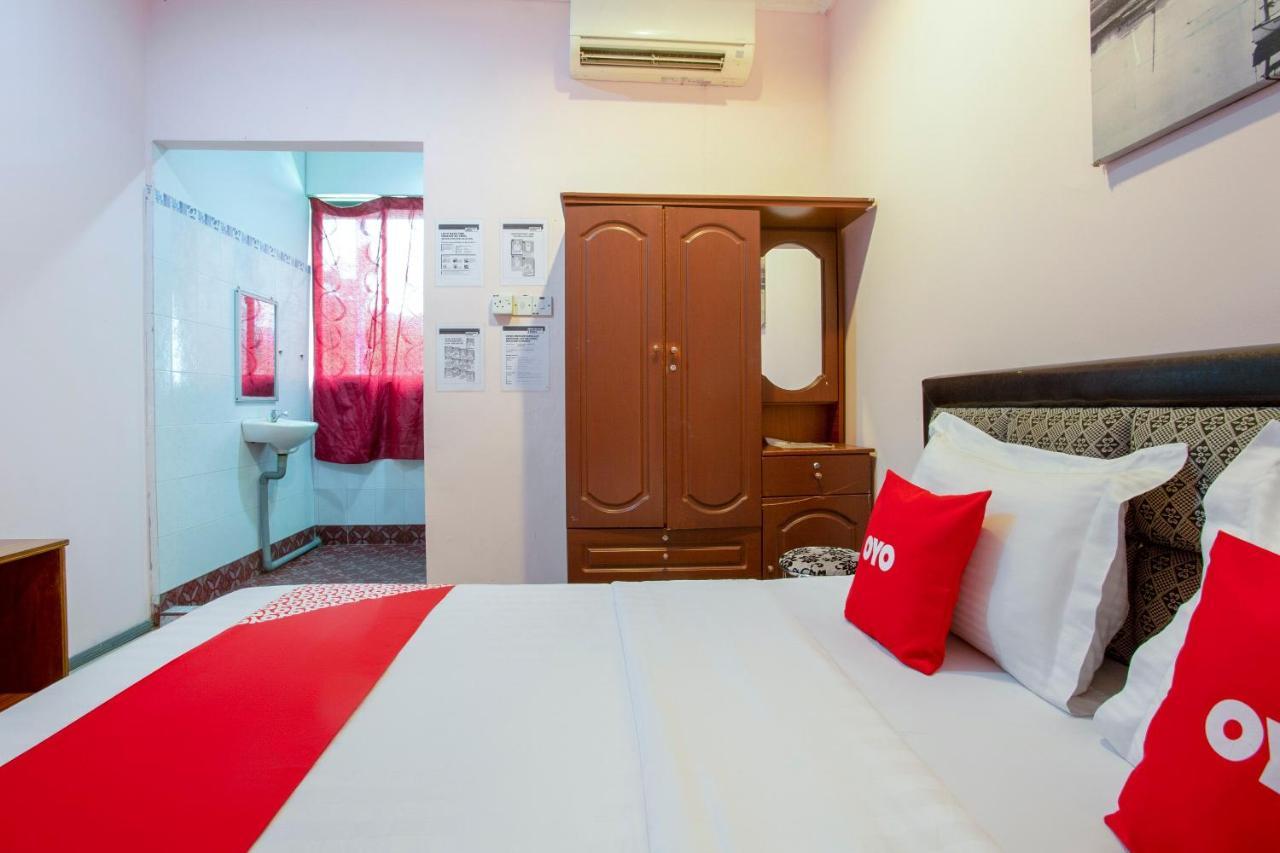 Oyo 89782 Ranau City Inn Exterior photo