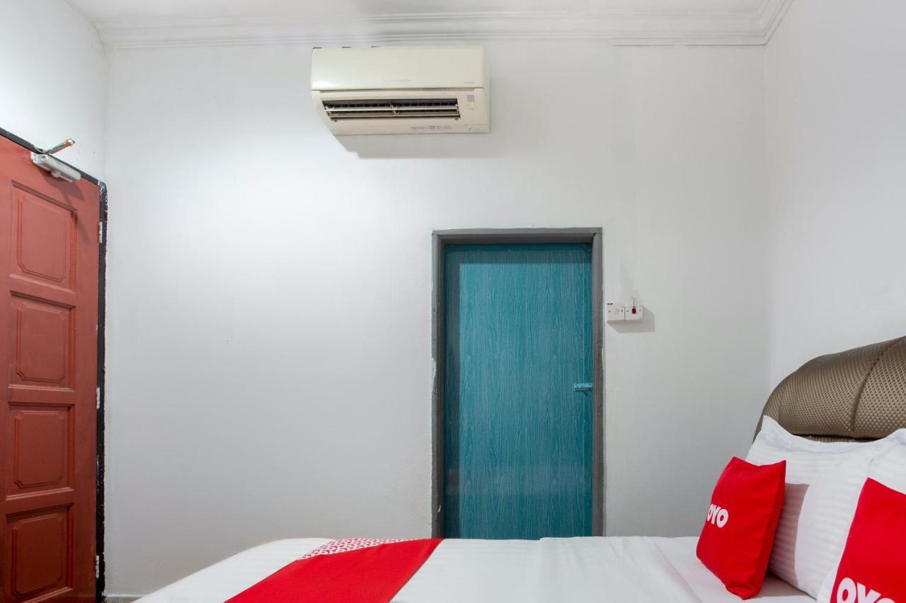 Oyo 89782 Ranau City Inn Exterior photo